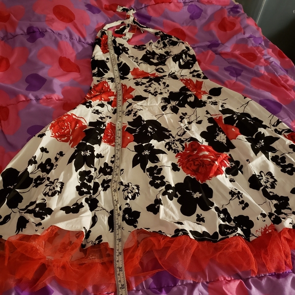 Dress, - Picture 10 of 12